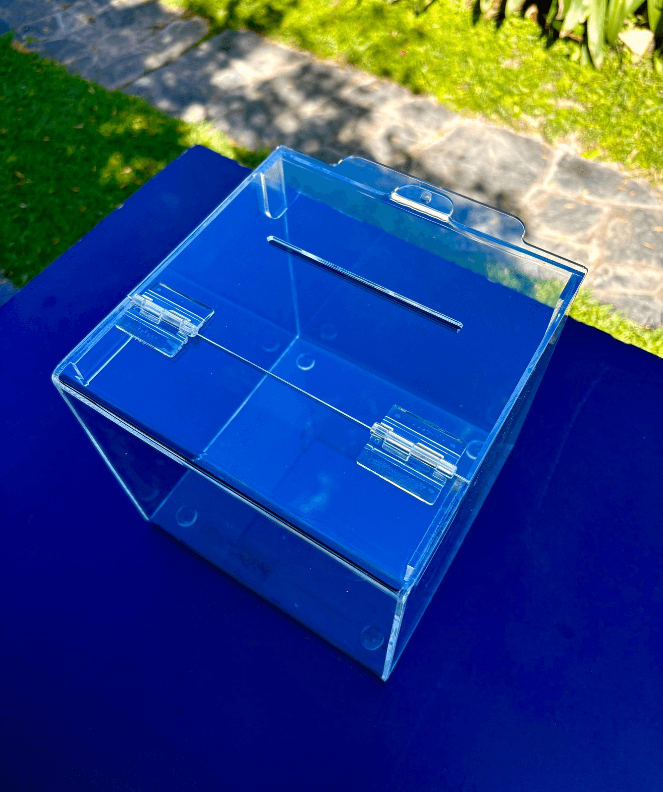 Urna para sorteos, sugerencias o propinas - Vista 6