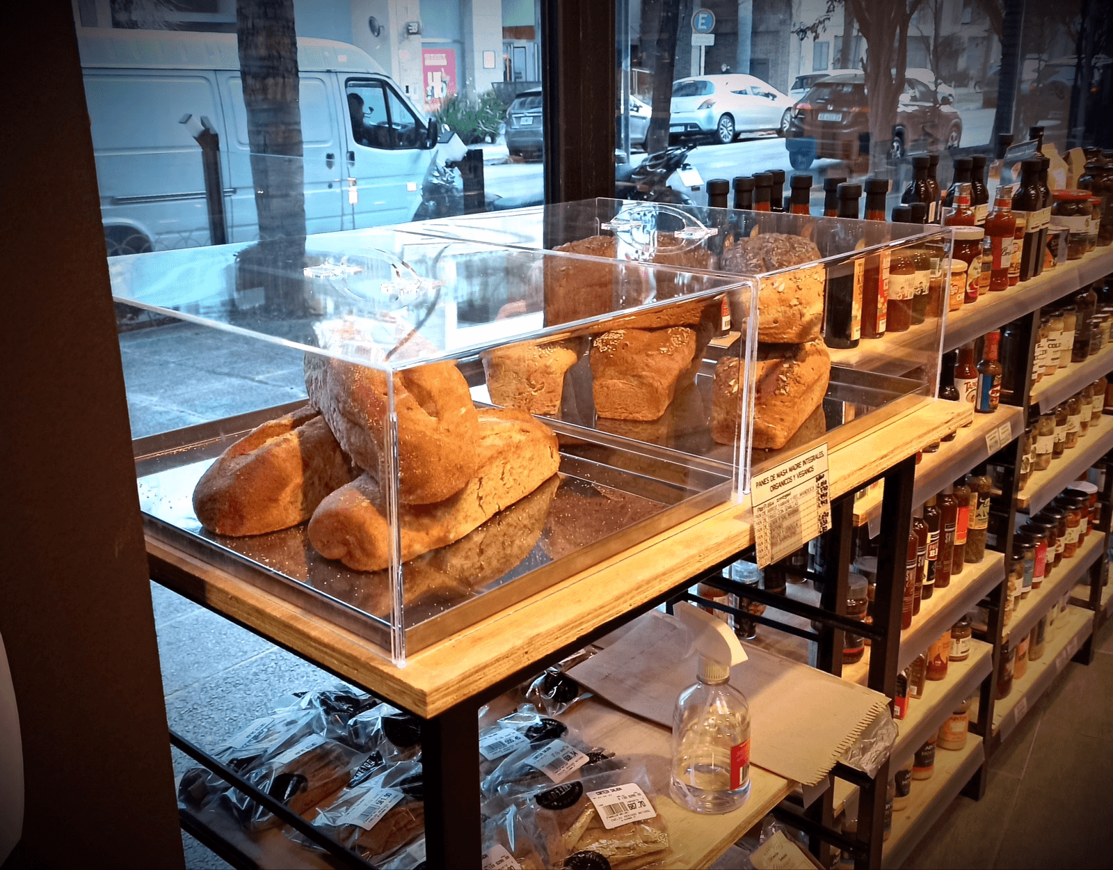 Tapa Cubre Bandejas con Manija